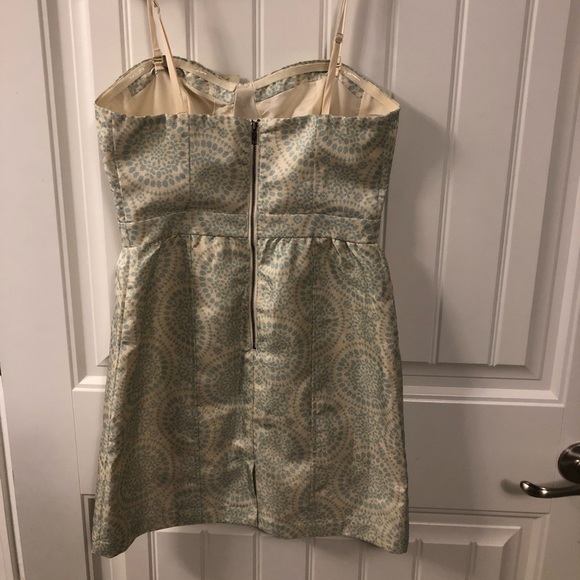 Dress - Picture 3 of 6